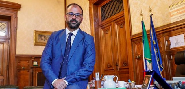 Ministrul italian al Educației Lorenzo Fioramonti a demisionat