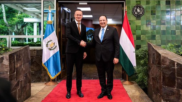 Szijjártó Péter: Magyarország és Guatemala is határozottan kiáll az illegális migrációval szemben