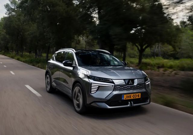 Nuevo Mitsubishi Eclipse Cross eléctrico, desde 32.050 euros