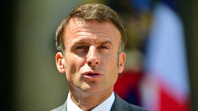 Sarkozy népszavazással döntene a Krím helyzetéről, Macron ezt elítélte