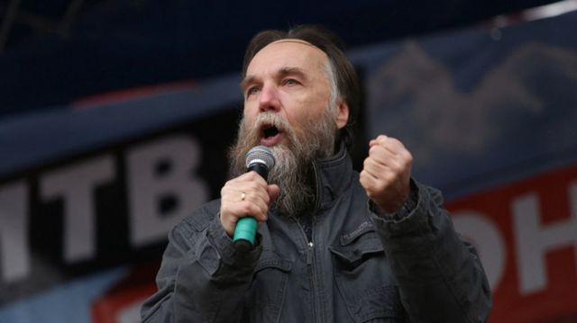După victoria partidului proeuropean în alegeri, ideologul lui Putin amenință Republica Moldova cu război