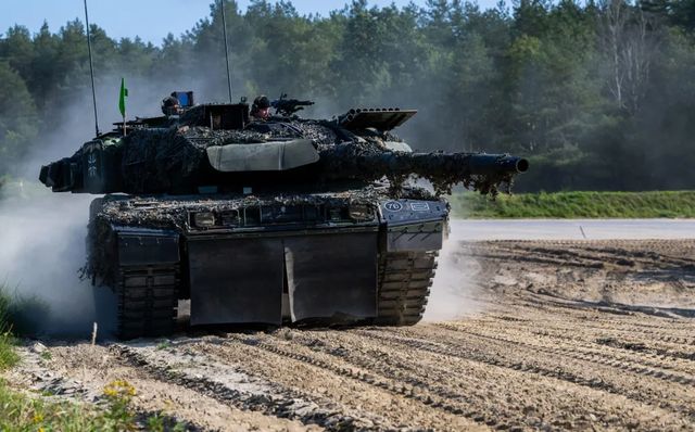 Compania germană de armament Rheinmetall cumpără 72% din producătorul de vehicule militare Automecanica Mediaș