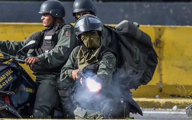 Cel puțin 46 de morți într-o revoltă într-o închisoare din Venezuela