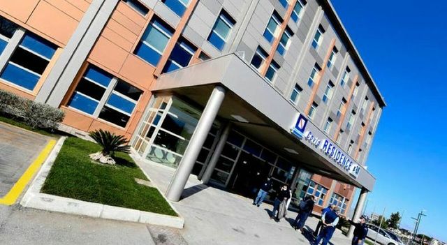 Muore in ospedale dopo essere stata sedata e legata: la denuncia a Napoli
