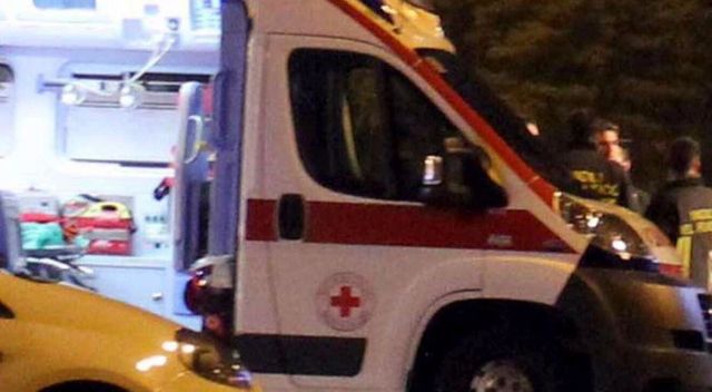 Auto investe due ragazzini nel Bresciano, morto un 15enne