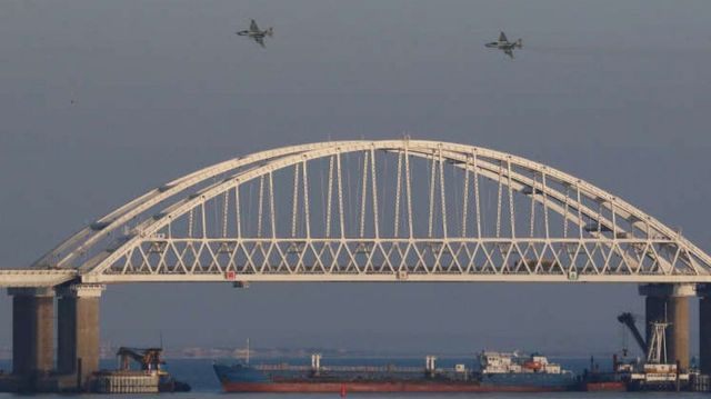 Opt cetățeni ruși, sancționați de UE pentru incidentele care au avut loc în Marea Azov