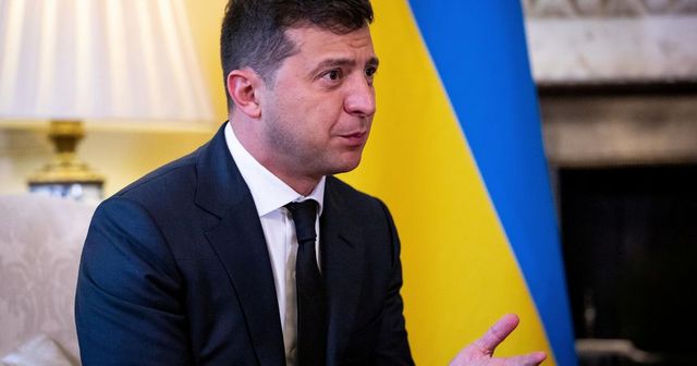 Kórházba szállították a megfertőződött ukrán elnököt és kabinetfőnökét