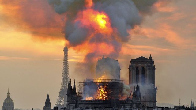 Mărturia unui ghid de la Notre-Dame după ce a intrat în catedrală devastată de incendiu