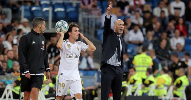 Zidane megmentéséért futballozik a Real Madrid
