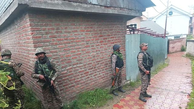 Jammu and Kashmir: Encounter breaks out in Kulgam, Army jawan injured