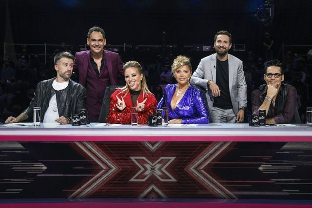 X Factor 2020. Au făcut spectacol la intrarea pe scenă. Ținutele purtate de Loredana și Delia în Bootcampul lui Florin Ristei