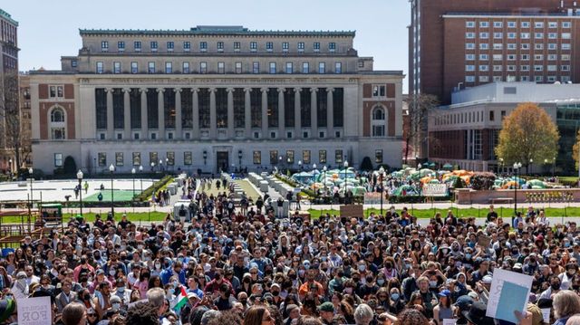 Újabb New York-i egyetemnél oszlattak fel Izrael-ellenes tüntetést a rendőrök - frissül