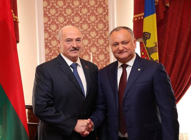 Игорь Додон встретился с турецким послом и пообщался с Лукашенко