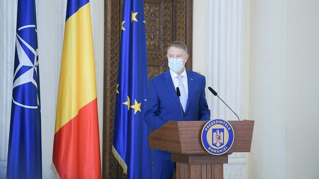 12 instituții culturale au primit azi decrete de decorare semnate de Președintele României