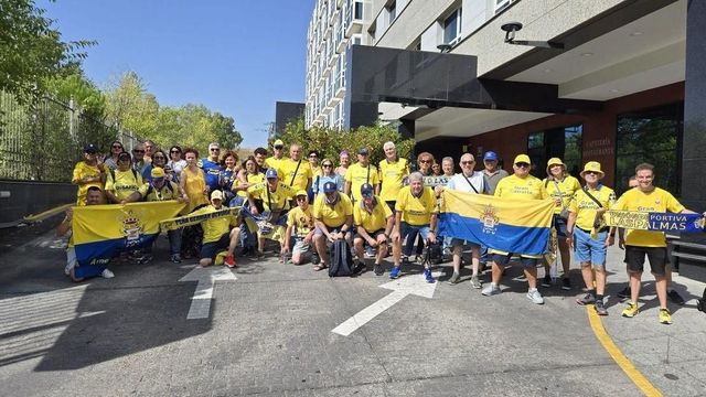 La afición de la UD Las Palmas toma Leganés