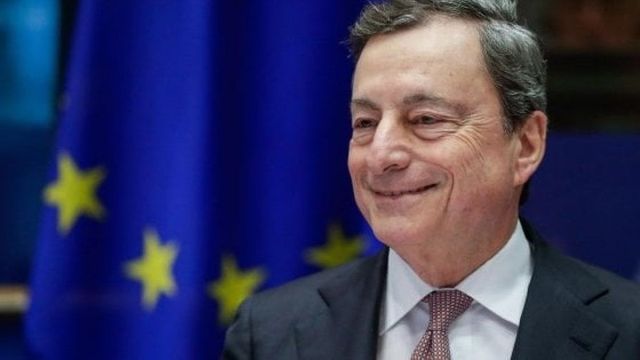 Draghi: onorato per la laurea ad honorem, a Bologna tanti amici