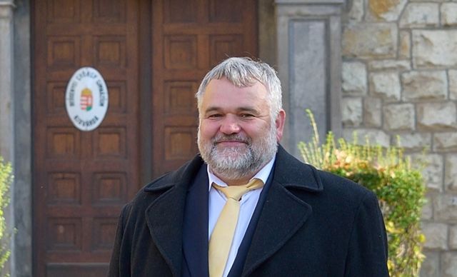 Gyüre Csabát jelöli Hegedűs Lorántné parlamenti helyére a Jobbik elnöksége