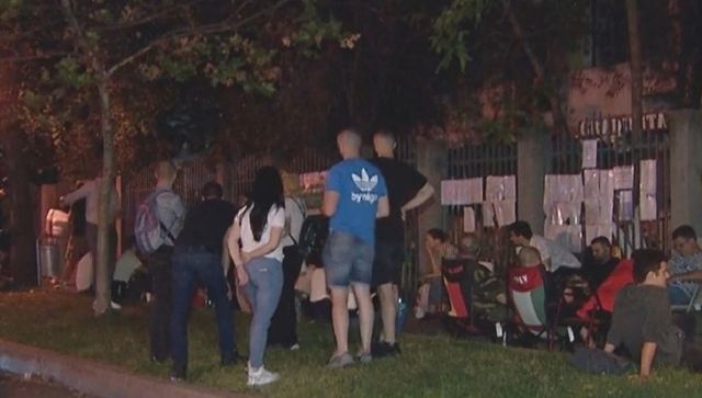 Cozi interminabile la grădinițele din Sectorul 3