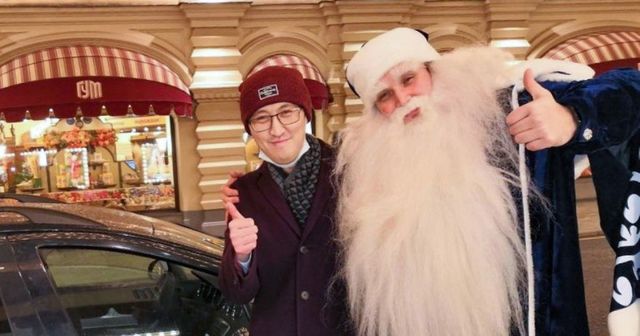 Moș Crăciun, arestat în Piața Roșie din Moscova pentru că protesta împotriva anulării festivităților de iarnă