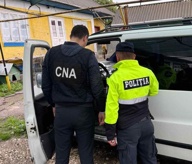 Doi polițiști din Drochia, reținuți în dosare de corupție sistemică. Nouă persoane sunt bănuite în 22 de cauze penale