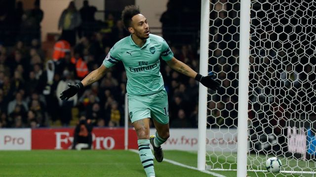 Arsenal edge past 10-man Watford, move into top four