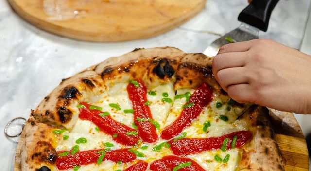 Cucina e Intelligenza artificiale, 6 italiani su 10 la usano ai fornelli