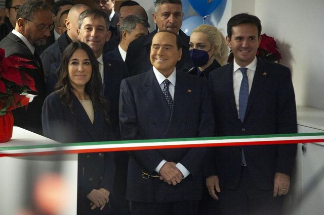 Lombardia: Berlusconi, grazie Fontana, sicuro che vinceremo