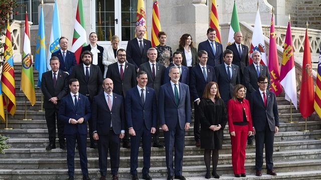Pradales ultima una Comisión Bilateral con Sánchez y pide hablar de energía en la conferencia de presidentes