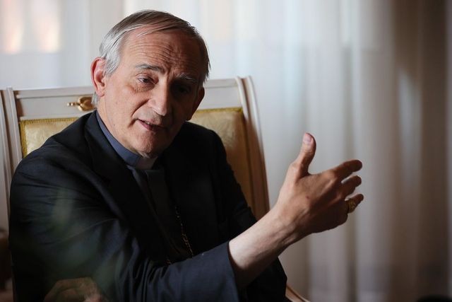 Zuppi: «L’Europa fa troppo poco per la pace in Ucraina, scongiuriamo il rischio di una guerra mondiale»