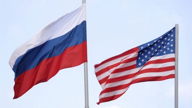 Rusia a anunțat încetarea Tratatului de dezarmare nucleară privind Forțele Intermediare Nucleare