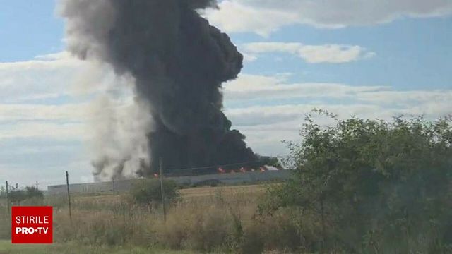 Incendiu la un parc logistic pe A1: mesaj Ro-Alert pentru mai multe localități