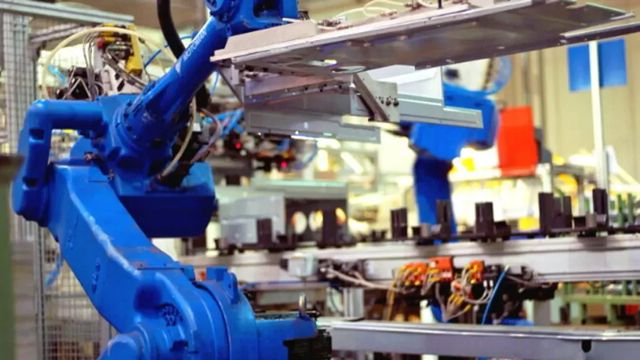 Istat, produzione industriale aprile +1,0% mese, +0,3% anno