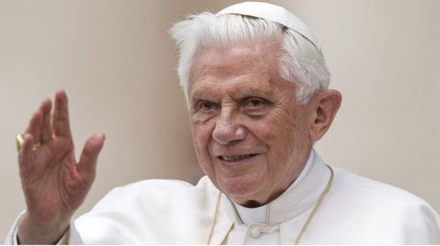 Fostul Papă Benedict al XVI-lea a murit la 95 de ani