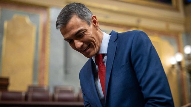 Sánchez admite que recibió pagos en efectivo “en alguna ocasión” del PSOE pero defiende que es legal