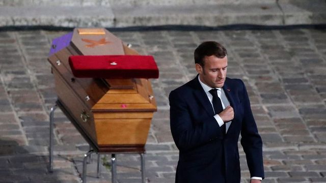 Franciaországban büntetendő lesz az internetes uszítás
