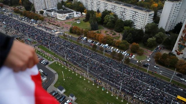 Путин назвал беспрецедентным внешнее давление на Белоруссию