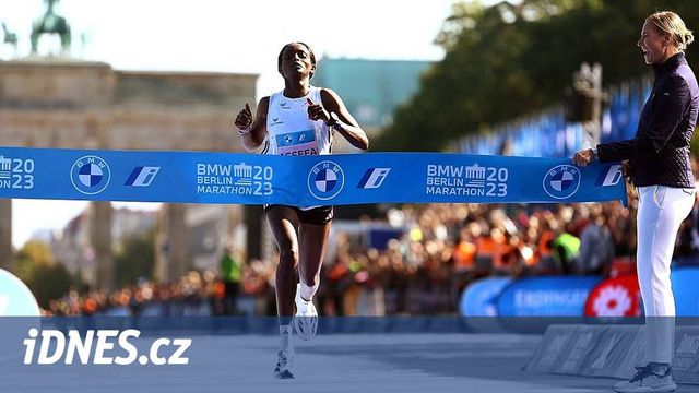 Assefaová vylepšila na Berlínském maratonu světový rekord o více než dvě minuty