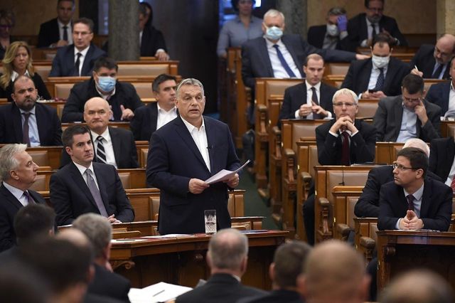 Azonnal kipenderítenék a Fideszt az Európai Néppártból