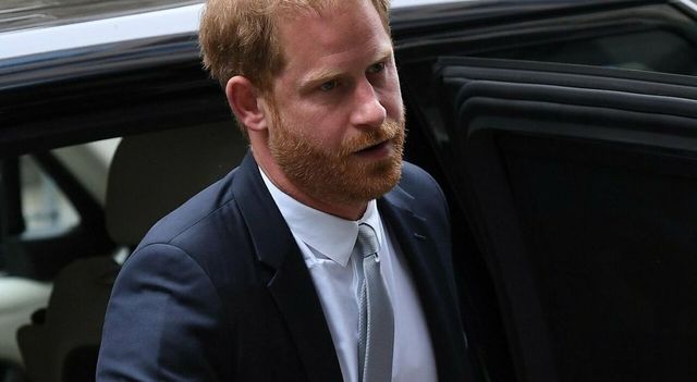 Harry a Bbc, 'voglio riconciliarmi con la famiglia reale'