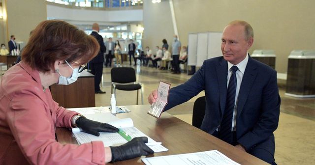 Úgy tűnik, Putyin 2036-ig elnök maradhat