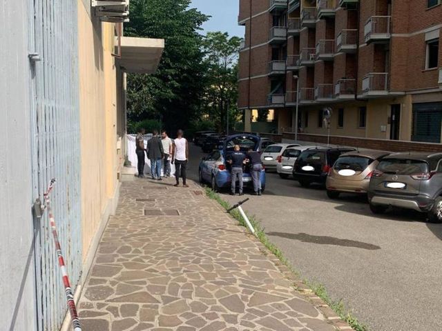 Modena, bimba di 4 anni precipita dal settimo piano e muore