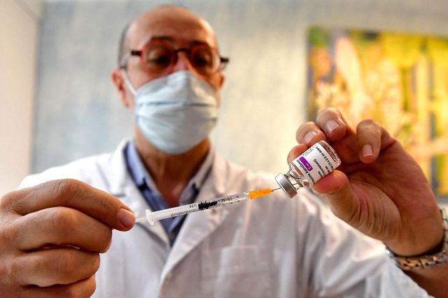 Uniunea Europeană blochează în premieră un export de vaccinuri AstraZeneca din Italia spre Australia