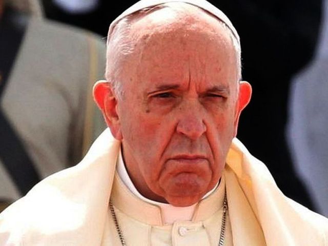 Papa Francisc își exprimă durerea față de evenimentele din Sri Lanka