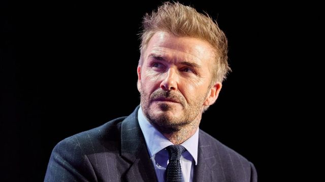 Lovaggá ütik David Beckhamet