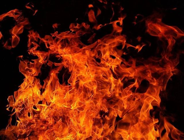 Incendiu la Prefectura din Bistrița-Năsăud. Au ars dezinfectanții pentru 10 comune