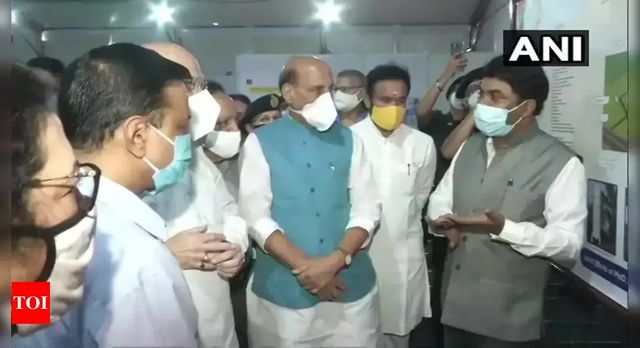 Amit Shah, Rajnath Singh visit newly-created 1,000-bed Covid-19 hospital