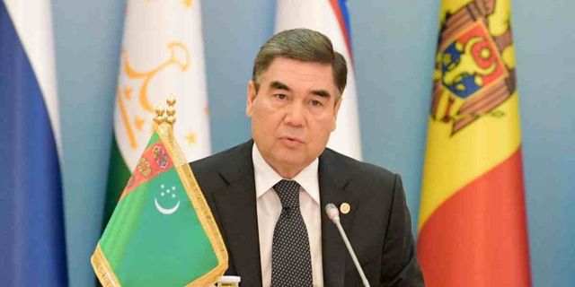 Путин поздравил президента Туркмении с днем рождения
