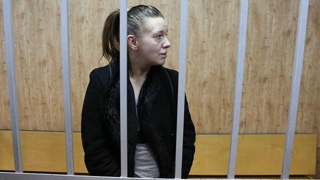 Врачи признали невменяемой мать брошенной в московской квартире девочки