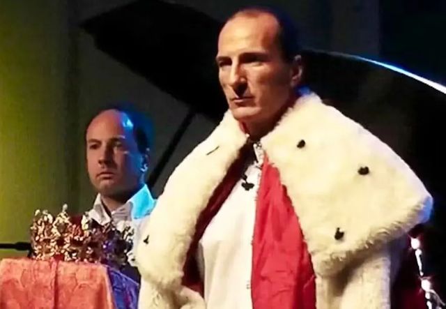 Detienen al 'rey' de Alemania, prohíben su reino y le confiscan todos sus bienes