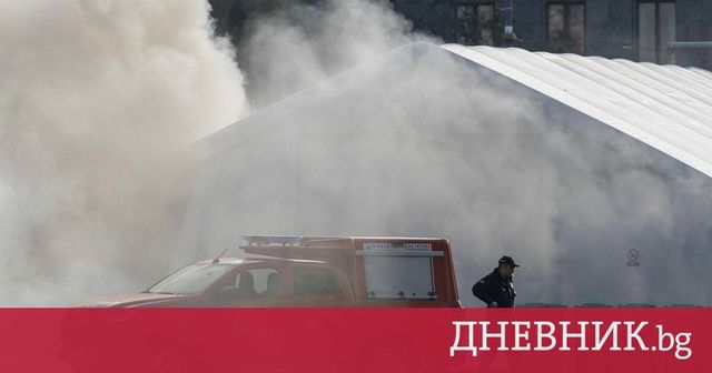Изстрели и горяща палатка пред сръбския парламент, един човек е ранен